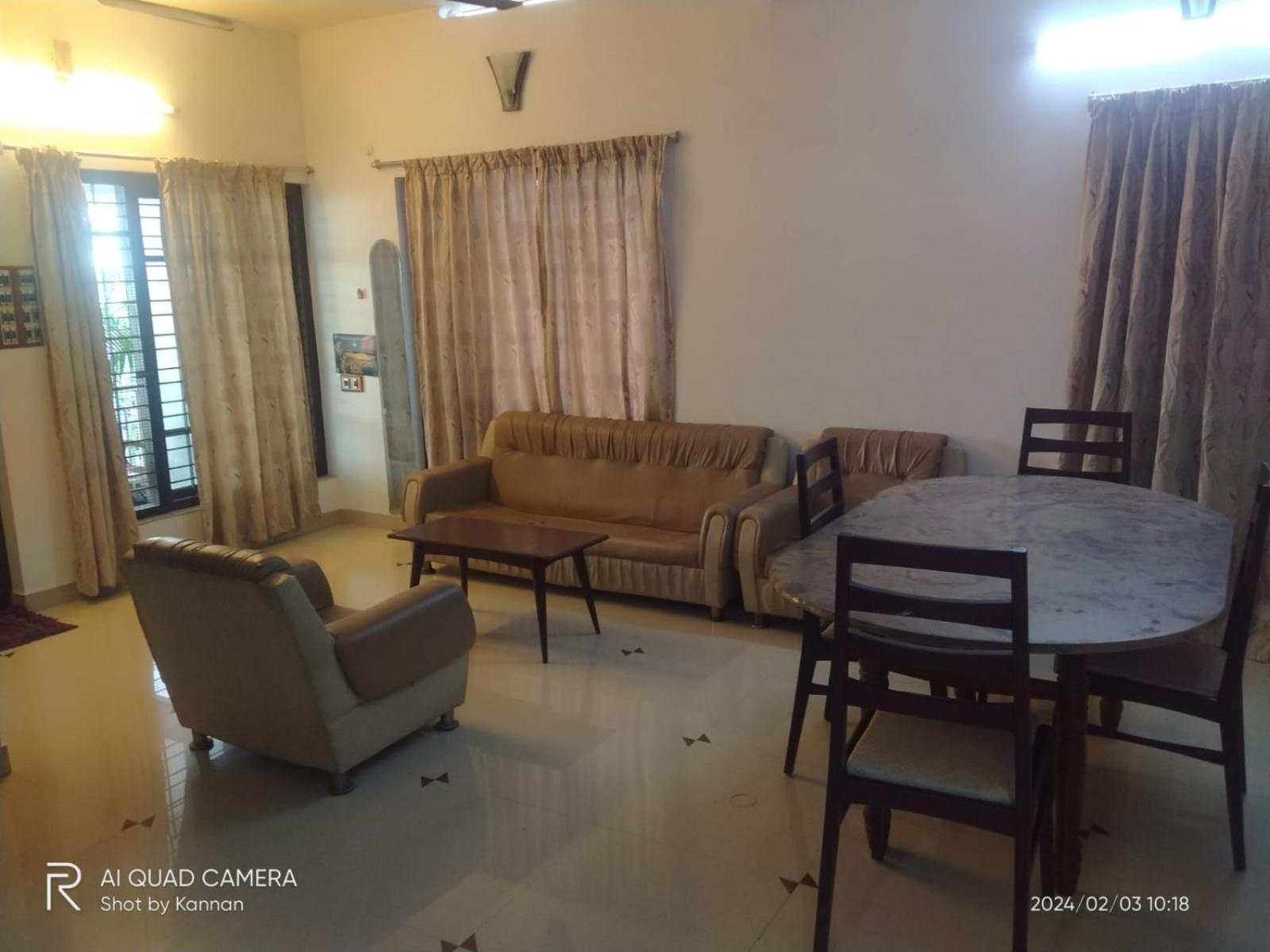 Parthasarathy Home Stay Thiruvananthapuram Ngoại thất bức ảnh